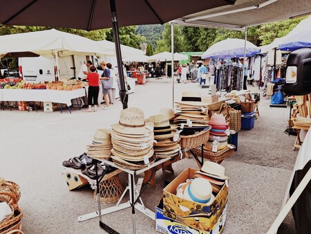 Utrip z julijske tržnice Pod Jenkovo lipo v Dvorjah  